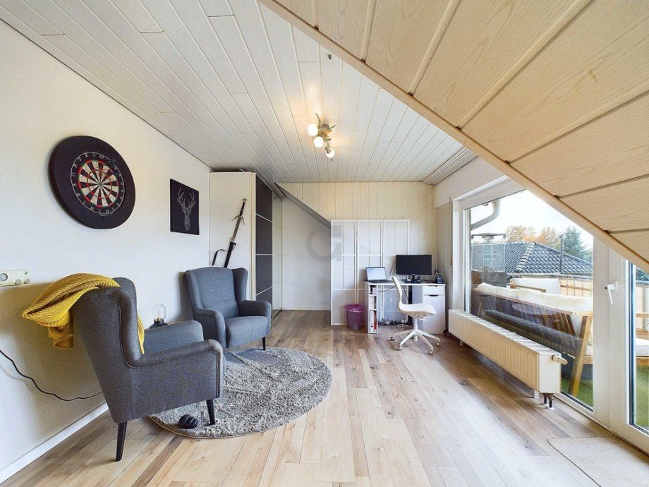 B�ro Dachgeschosswohnung Merzenich / Golzheim