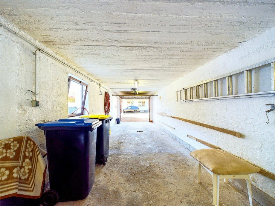 Garage Doppelhaush�lfte D�ren