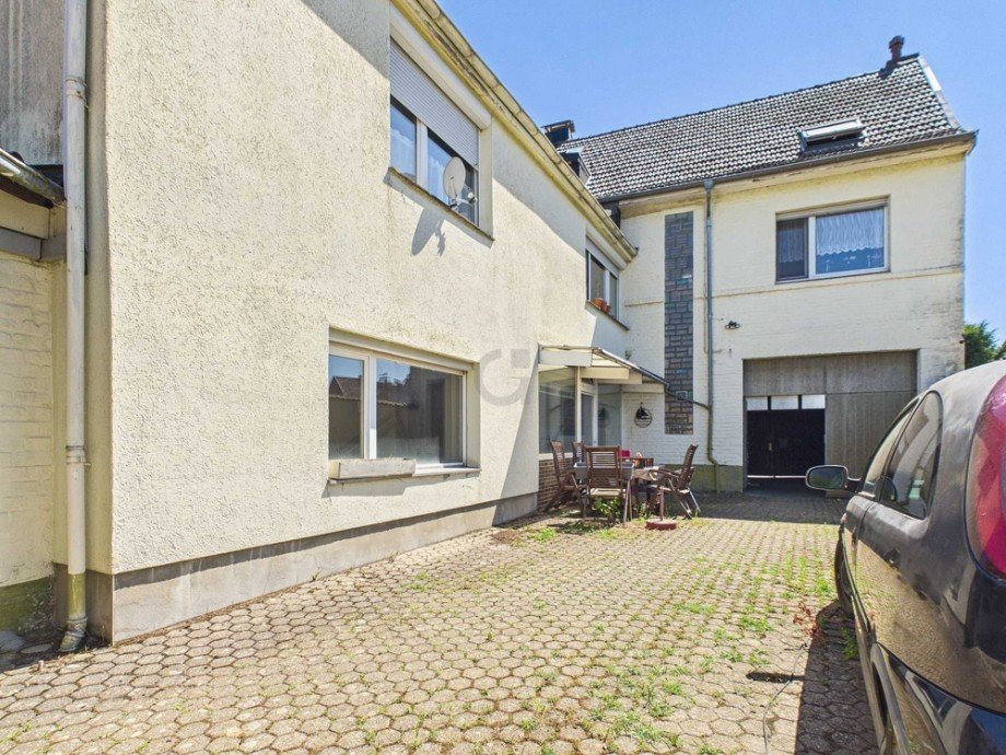 r�ckwertige Ansicht Mehrfamilienhaus Niederzier / Hambach
