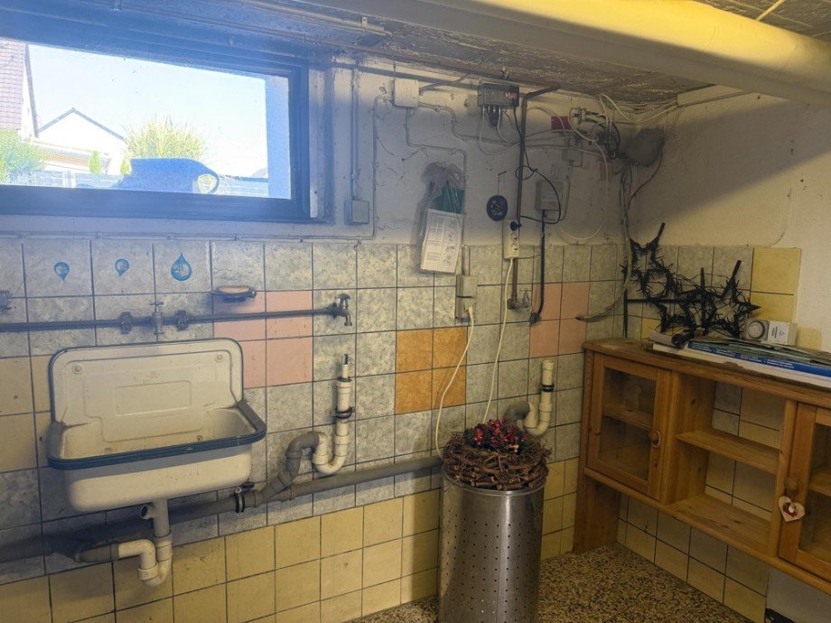 Kellerraum Doppelhaush�lfte D�ren