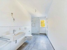 Badezimmer WE EG re. Moderne und gut geschnittene Etagenwohnungen