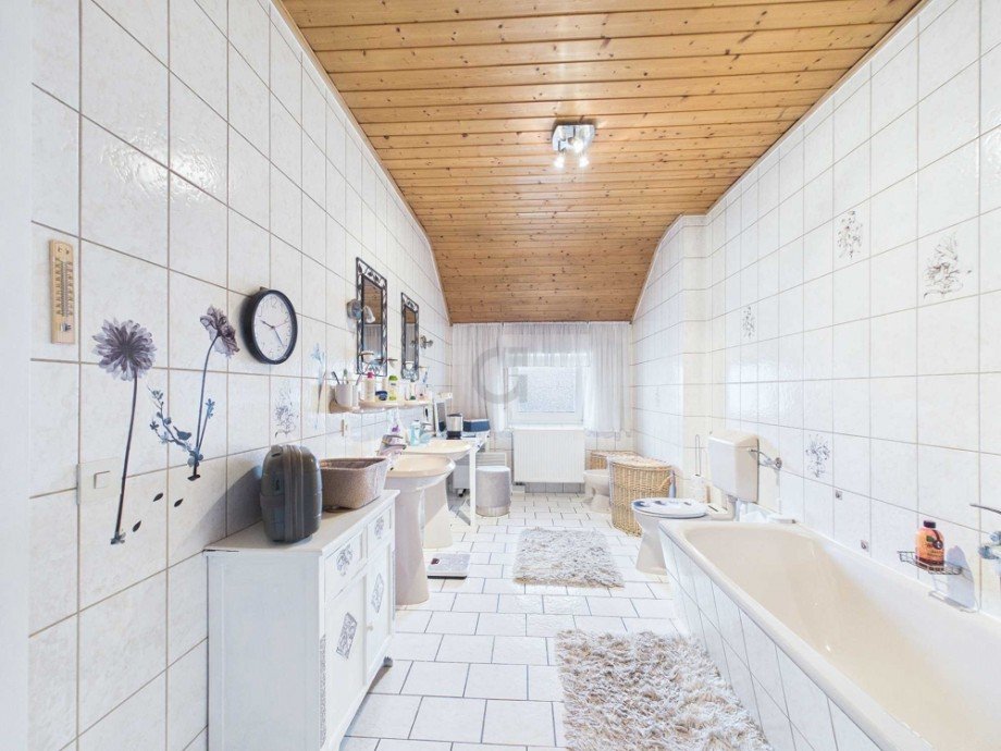 Bad Einfamilienhaus D�ren / Echtz