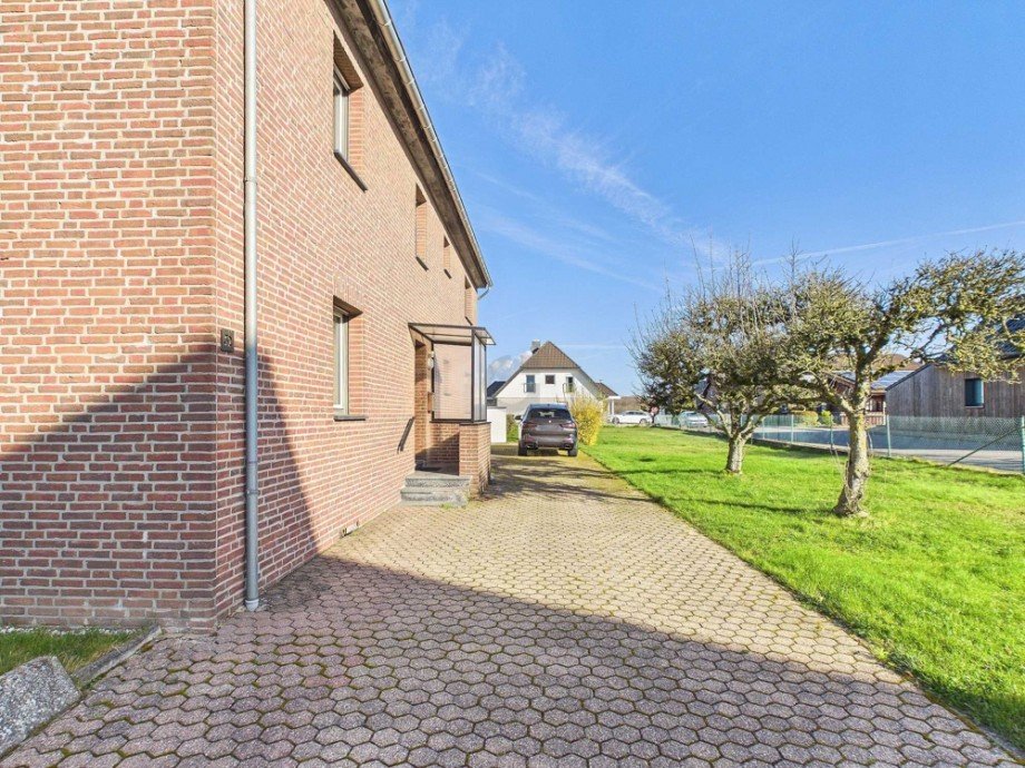 Zufahrt Einfamilienhaus H�rtgenwald / Gro�hau