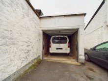 Blick in linke Garage Leider schon verkauft!