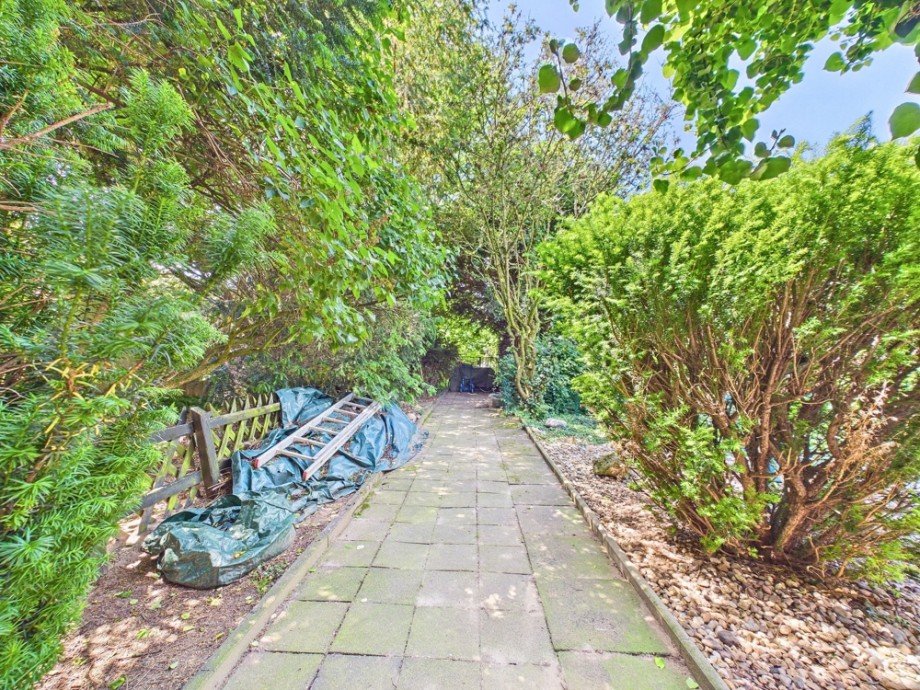 Garten Doppelhaush�lfte D�ren