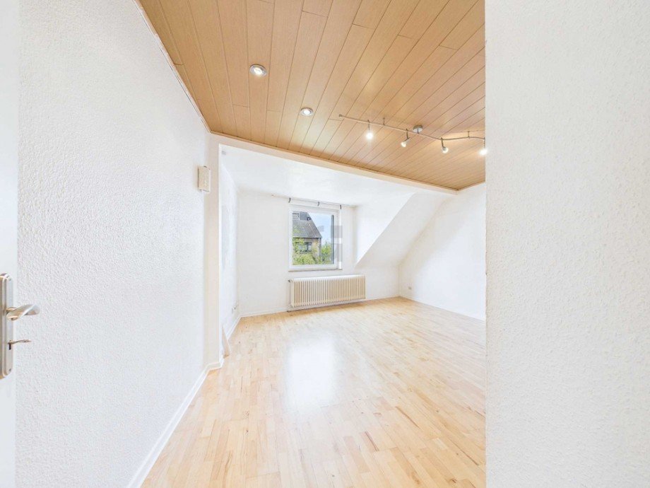 Wohnzimmer Dachgeschosswohnung D�ren