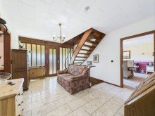 Diele Gro�z�giger Bungalow mit vielf�ltigen Nutzungsm�glichkeiten