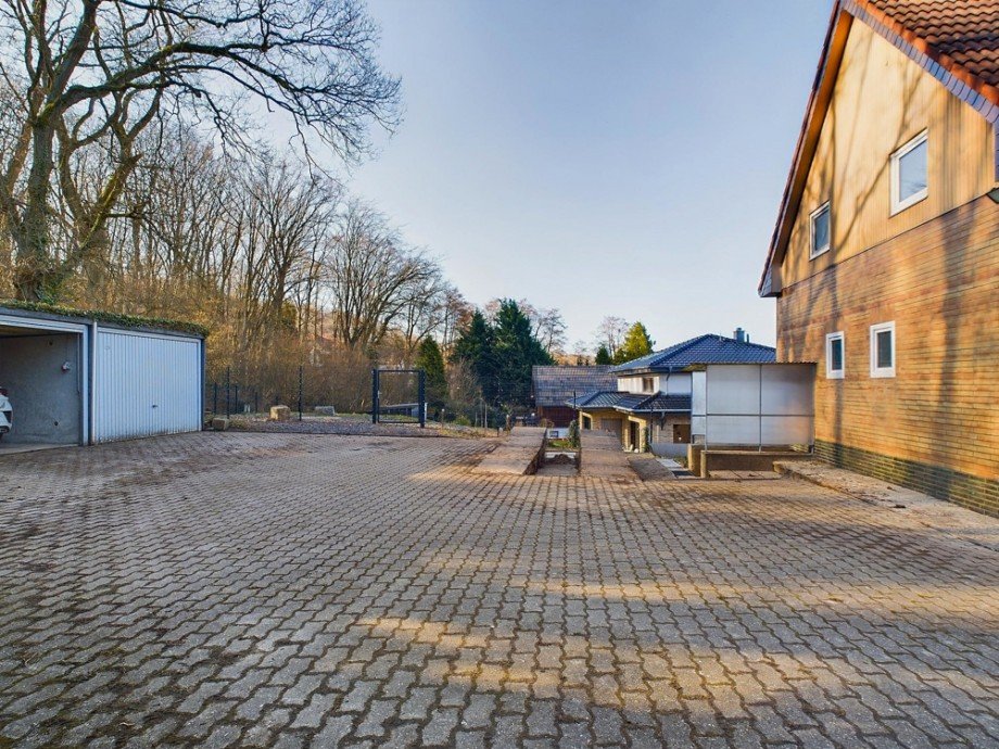 Hoffl�che Einfamilienhaus H�rtgenwald / Gey