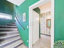 Aufgang OG Derichsweiler: Zeitlose Architektur und durchdachter Grundriss -sofort frei-
