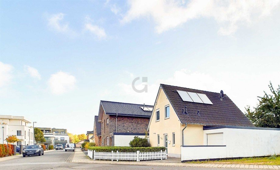 Blick von Stra�e Einfamilienhaus D�ren