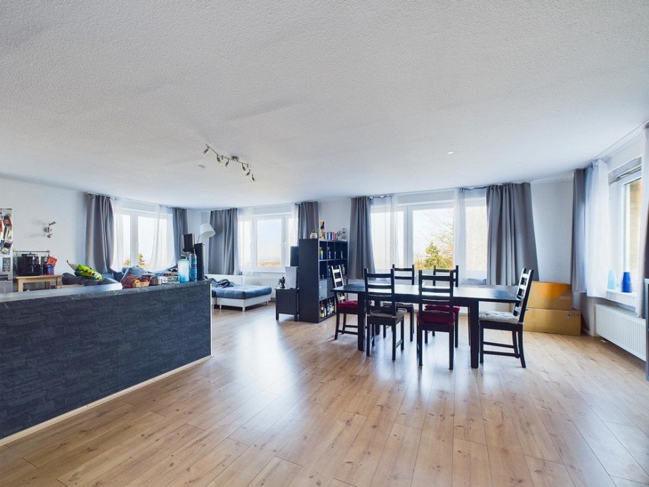 Wohnen/Essen Einfamilienhaus H�rtgenwald / Gey