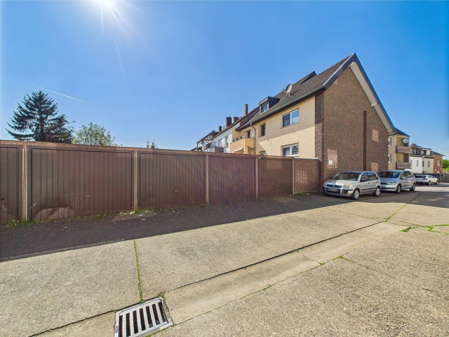 Garagenhof Zweifamilienhaus D�ren