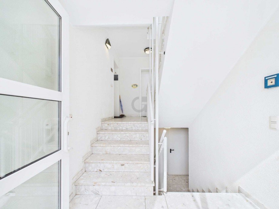 Treppenhaus - Eingang Maisonettewohnung Merzenich