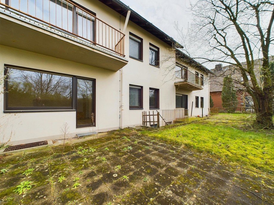 R�ckansicht Mehrfamilienhaus Niederzier / Huchem-Stammeln