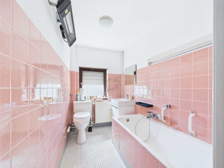 Bad OG Einfamilienhaus Nideggen / Muldenau