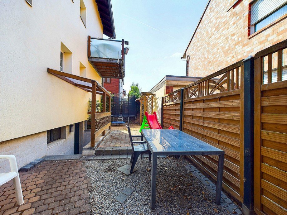 Innenhof Zweifamilienhaus D�ren
