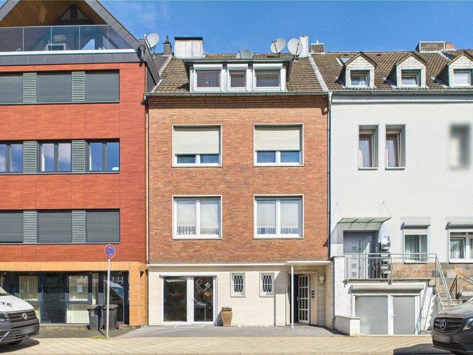Frontansicht Maisonettewohnung D�ren