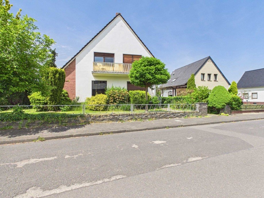 Frontansicht Einfamilienhaus Kreuzau / Stockheim