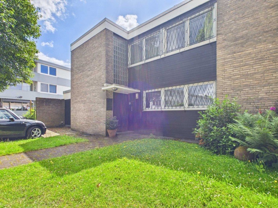 Hausfront Reihenendhaus D�ren