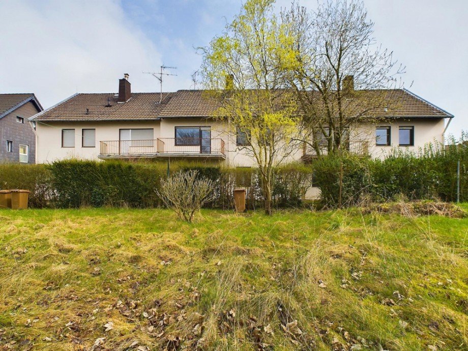 R�ckansicht Mehrfamilienhaus Niederzier / Huchem-Stammeln