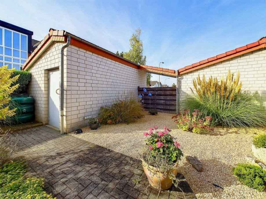 R�ckseite Garage Erdgeschosswohnung Merzenich