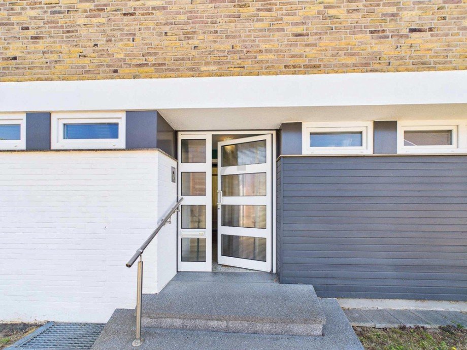 Zugang Doppelhaush�lfte D�ren / Derichsweiler