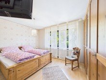 Schlafen EG Birkesdorf: Zweifamilienhaus, freiwerdend, 168 qm Wohnfl�che, Garten mit Teich, ruhige Sackgasse