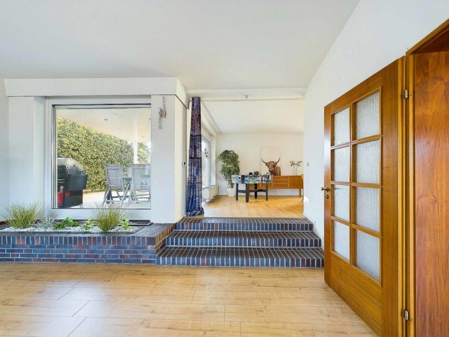 Wohnzimmer m. Blick zur Terrasse Einfamilienhaus D�ren / Birkesdorf