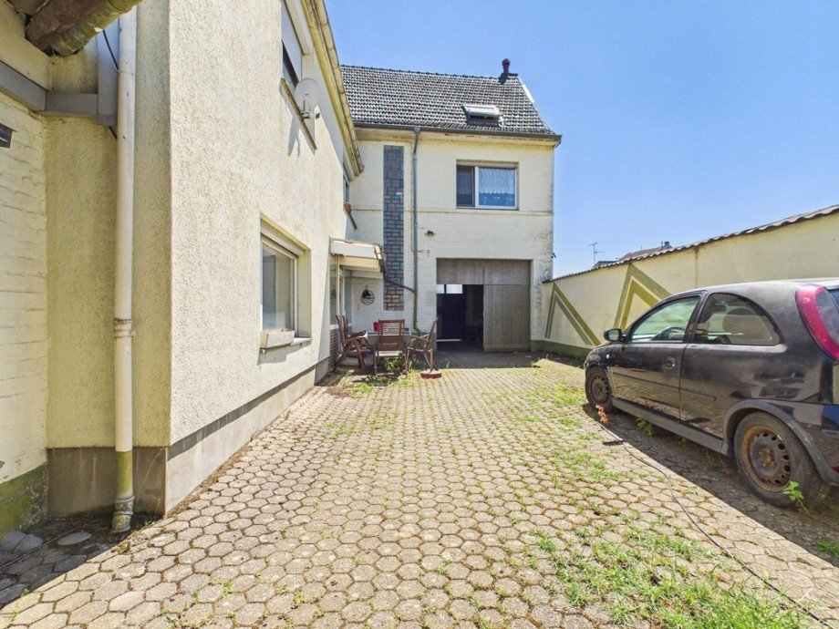 r�ckwertige Ansicht Mehrfamilienhaus Niederzier / Hambach