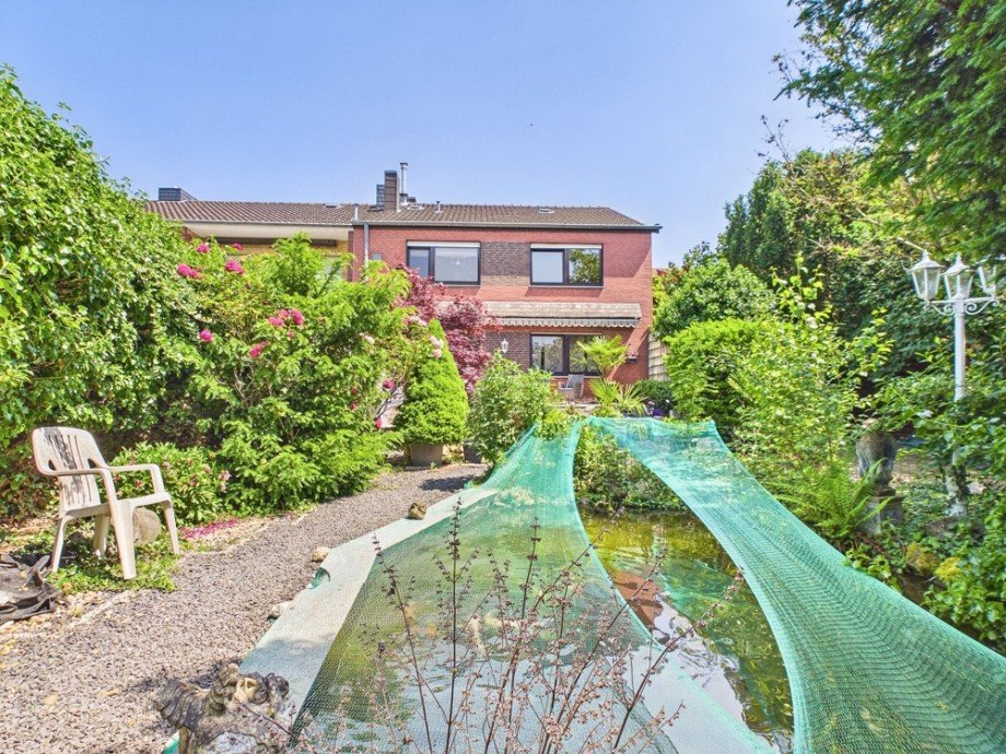 Garten Doppelhaush�lfte D�ren