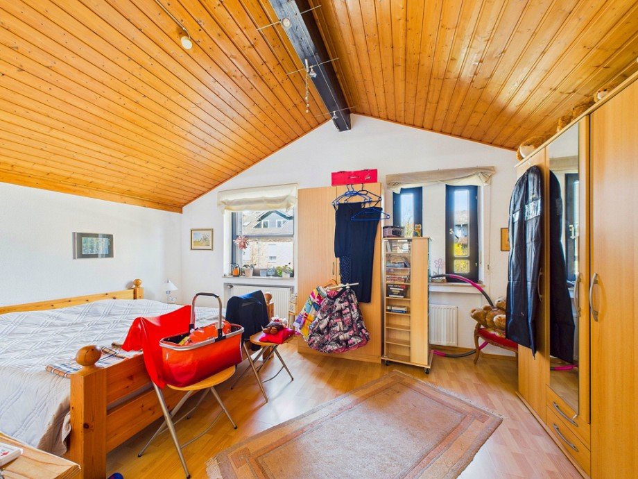 Zimmer OG Reihenmittelhaus D�ren