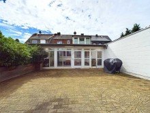 r�ckw�rtige Ansicht Leider ist dieses tolle Anwesen bereits verkauft!