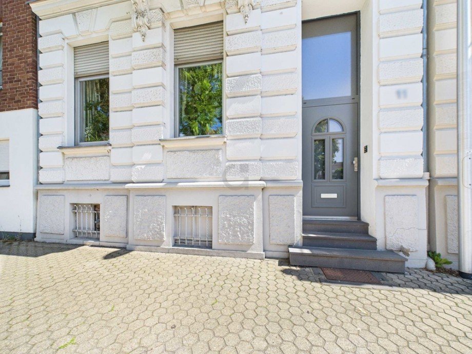 Zugang Haus Maisonettewohnung D�ren