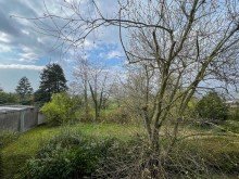 Garten 3 Zweifamilienh�user mit 6 freien Wohnungen und 4.636 qm Grundst�ck