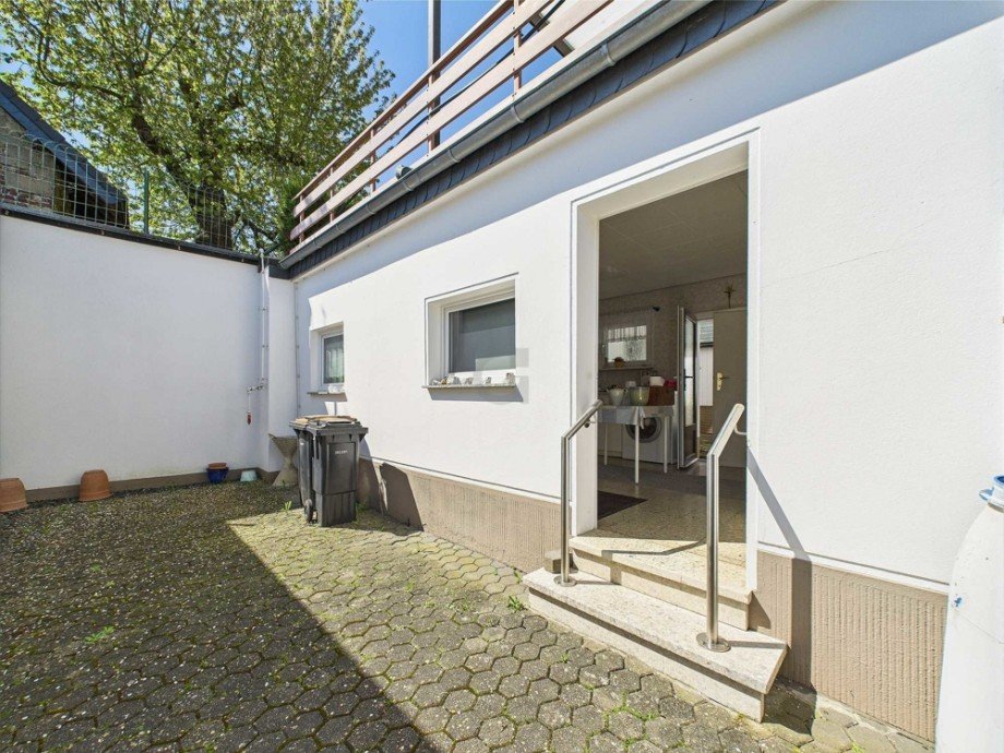 Zugang �ber Anbau Einfamilienhaus Kreuzau / Obermaubach