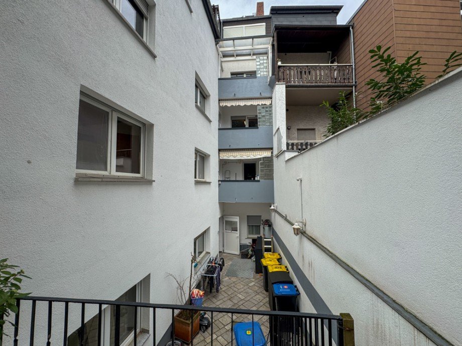 R�ckseite Mehrfamilienhaus D�ren
