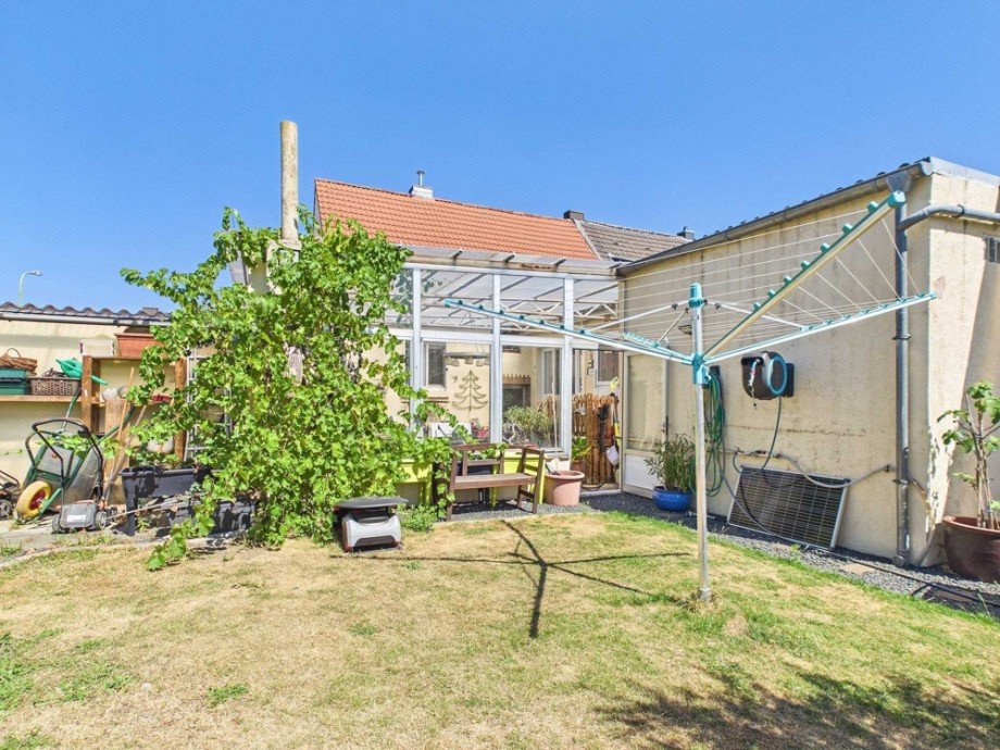 Garten Doppelhaush�lfte D�ren