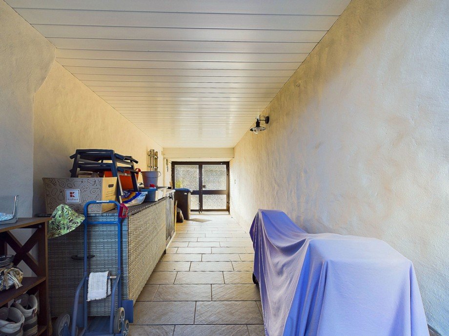Durchgang zum Innenhof Reihenhaus Niederzier