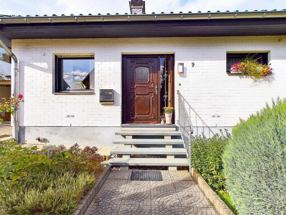 Hauszugang Bungalow H�rtgenwald / Stra�