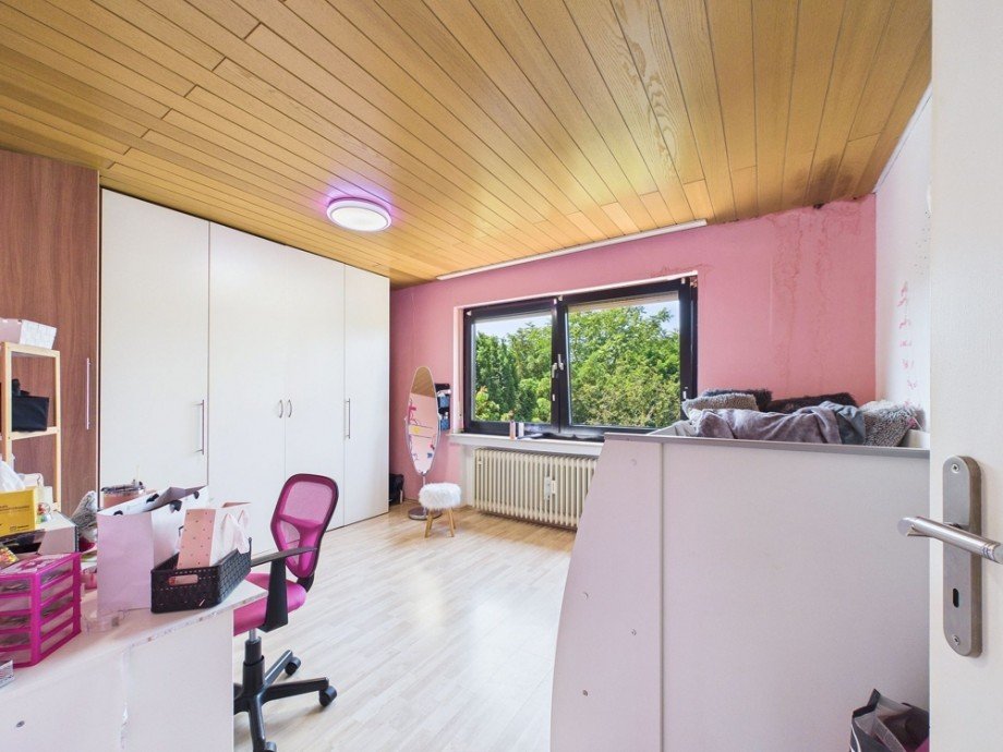 Zimmer OG Doppelhaush�lfte D�ren