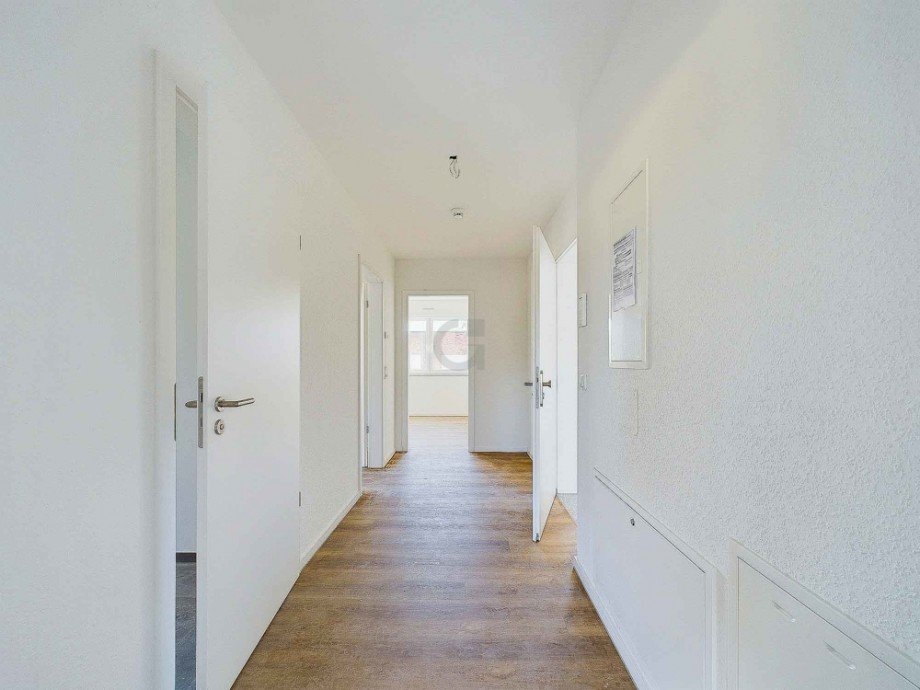 Flur WE EG re. Etagenwohnung D�ren