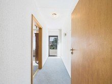 Zugang Hobbybereich Solides Einfamilienhaus mit reichlich Potenzial