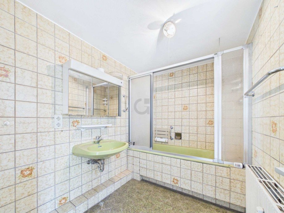 Badezimmer EG Mehrfamilienhaus Niederzier / Hambach