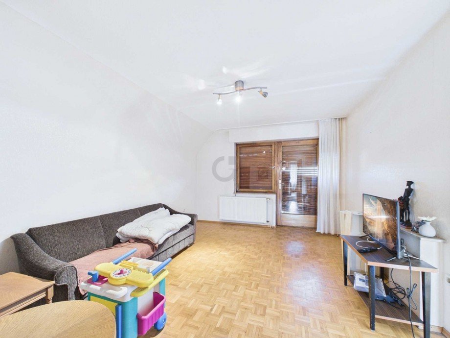 Zimmer OG Einfamilienhaus Kreuzau / Stockheim