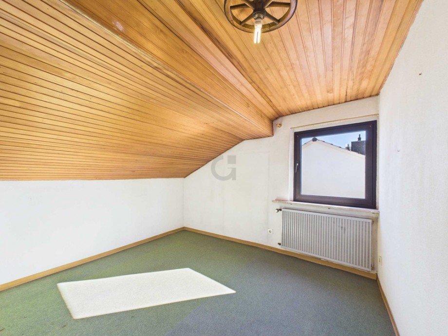 kl. Zimmer DG Einfamilienhaus D�ren / G�rzenich