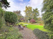 Garten Leider bereits verkauft!