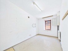 Raum 2 EG zur Stra�e Leider bereits verkauft!