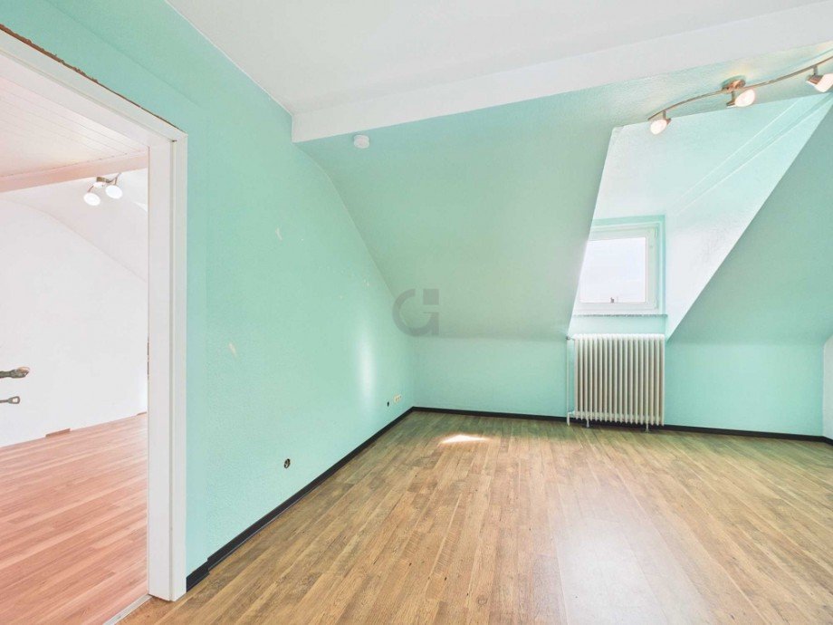 Schlafzimmer 1 Dachgeschosswohnung D�ren