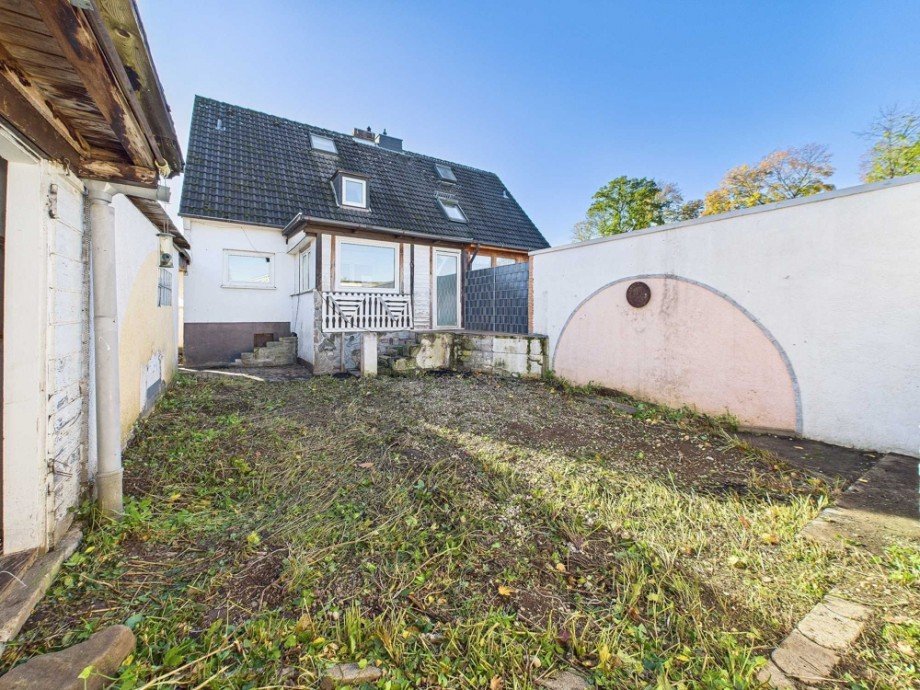 r�ckwertige Ansicht Doppelhaush�lfte Kreuzau