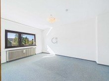 Hobbyraum rechts Solides Einfamilienhaus mit reichlich Potenzial